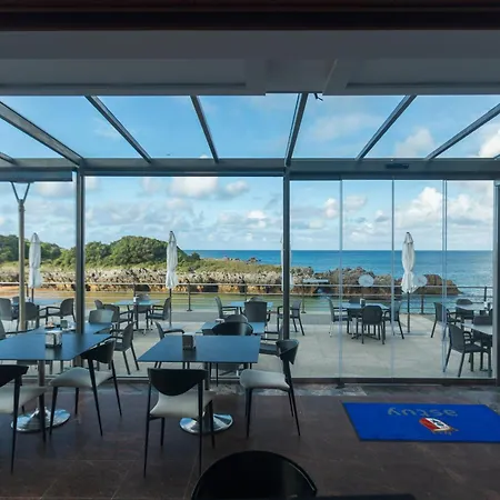 Hotel Astuy Isla Plana