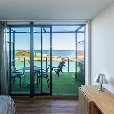 Hotel Astuy Isla Plana