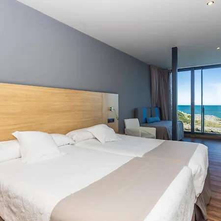 Astuy Hotel 3*