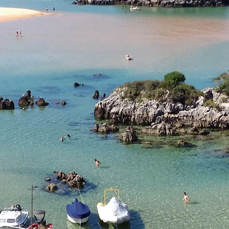 Hotel Astuy Isla Plana