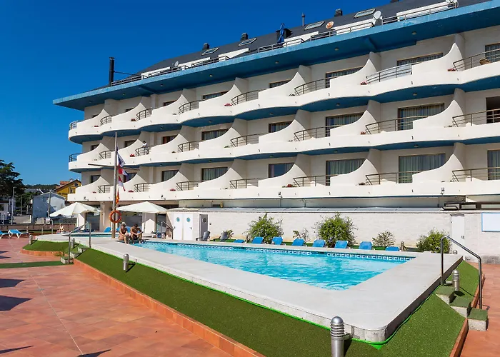 Hotel Astuy Isla Plana