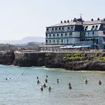 Hotel Astuy 3*