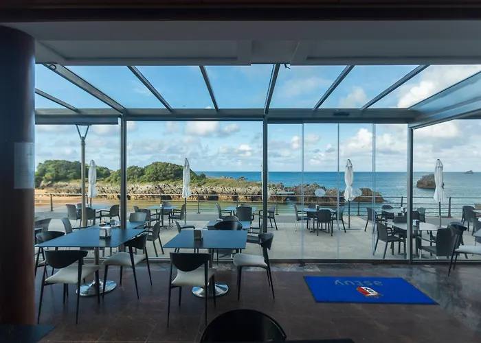 Hotel Astuy Isla Plana