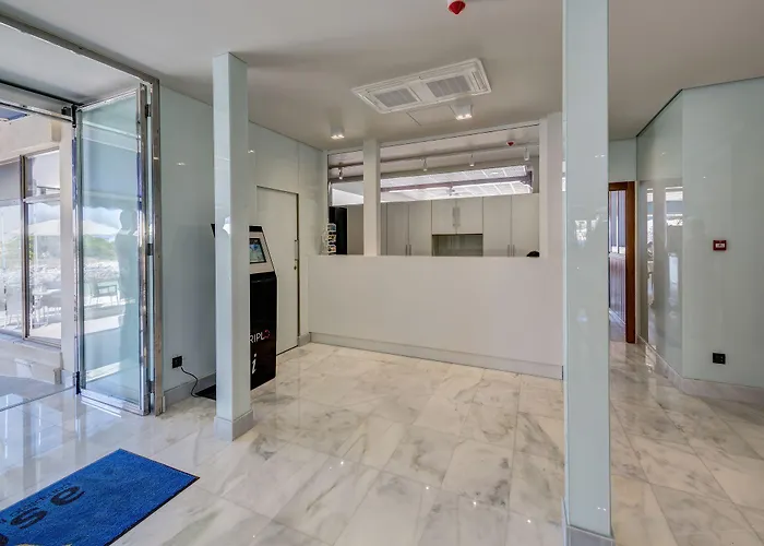 Hotel Astuy Isla Plana